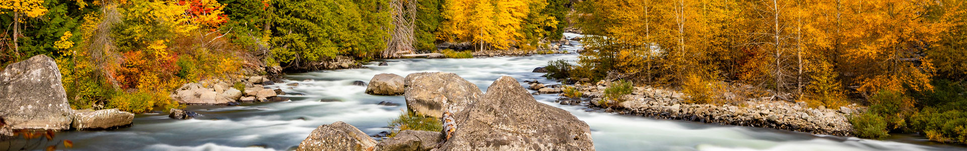 Wenatchee river in the fall 1920px by 300px Jumbotron