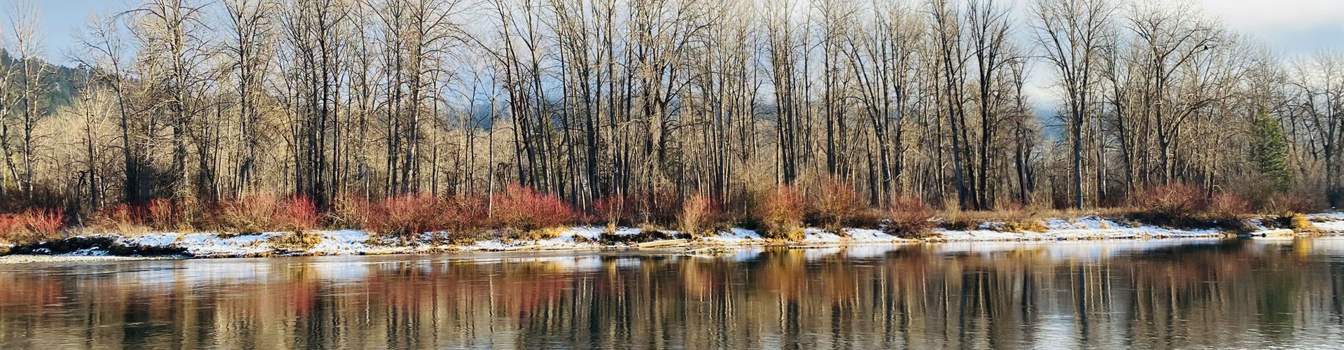 Snow on the Wanatchee River bank 1920px jumbotron